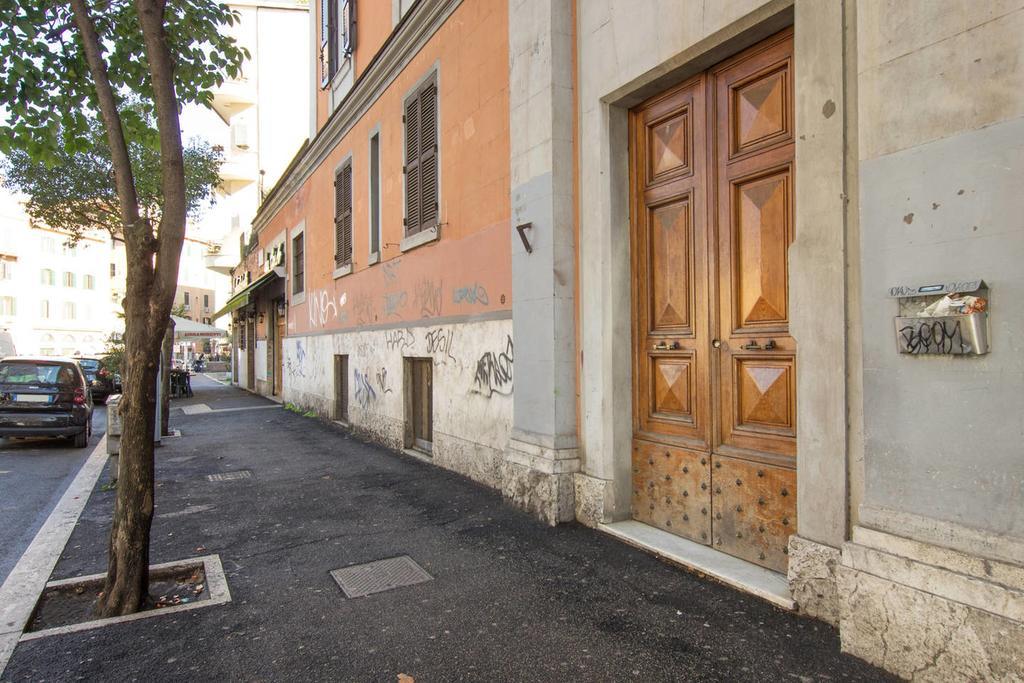 Gold Vatican Apartment Рим Екстериор снимка